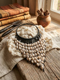 Collier Plastron Artisanal en Cauris – Cuir Ébène & Coquillages Naturels